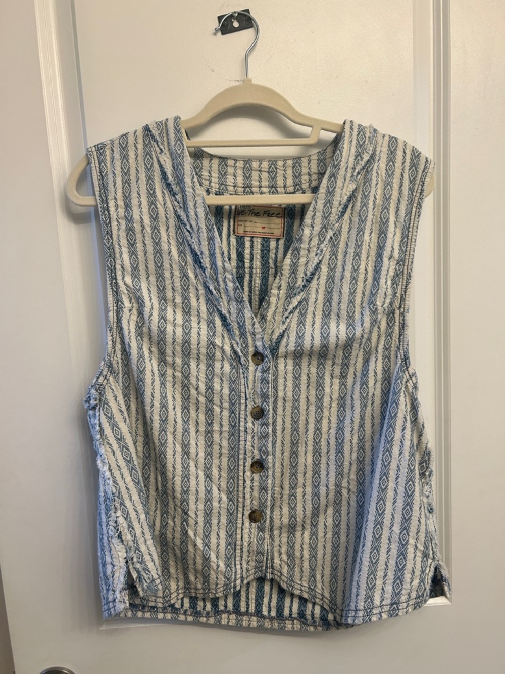 Free People Blue & White Striped Sleeveless Button-Front Top size Med